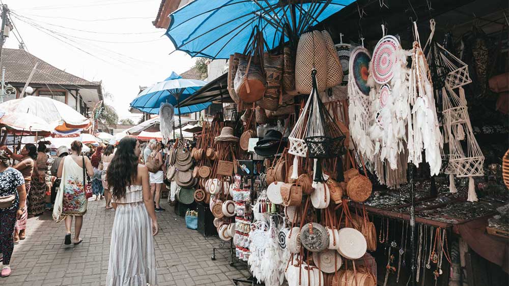 Visit Traditional Market in Ubud